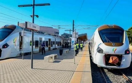 Sénégal : la refonte des transports, révélateur des défis d'une croissance démographique