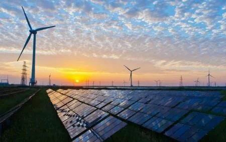 L'Afrique de l'Ouest face au choix énergétique : souveraineté ou dépendance extractive ?