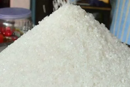 Sucre au Sénégal : l'État tranche pour les importations, la CSS résiste