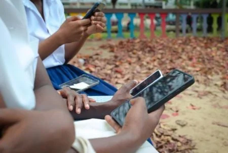 Réseaux sociaux en Afrique de l'Ouest : l'accord Meta, un miroir des défis de régulation