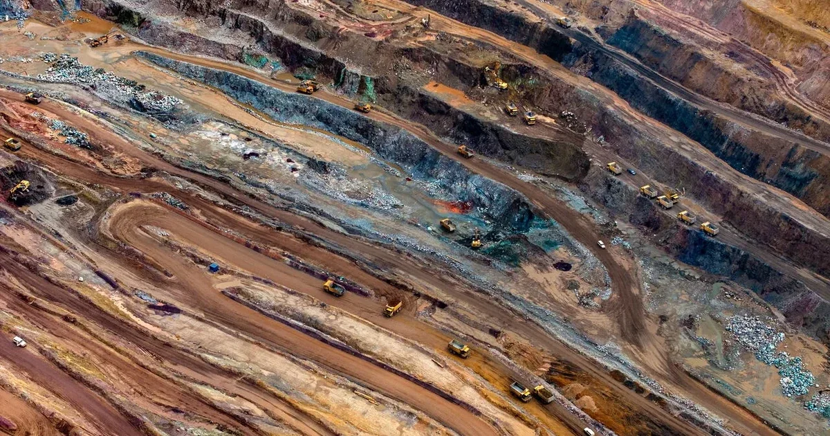 Mines d’or en Afrique de l’Ouest : espoirs de production, crises persistantes