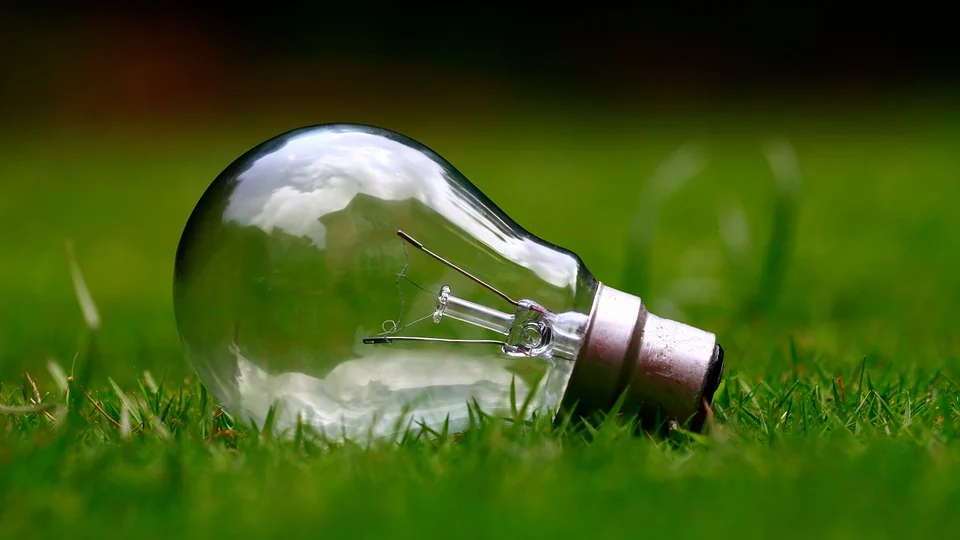 Électricité en Afrique de l’Ouest : le pari d’une solution régionale face aux limites nationales