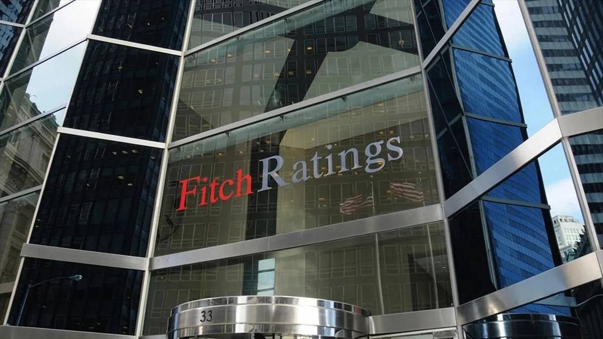 Congo : Fitch relève la note en monnaie locale, un signal pour le marché régional