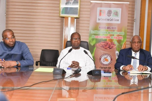 Côte d'Ivoire : la carte du producteur de café-cacao devient obligatoire en septembre 2026
