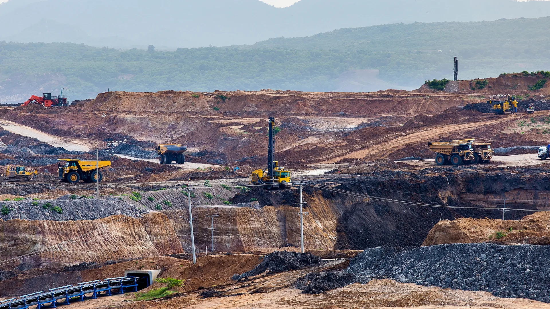 Or : Montage Gold verrouille Didiévi et accélère en Côte d'Ivoire