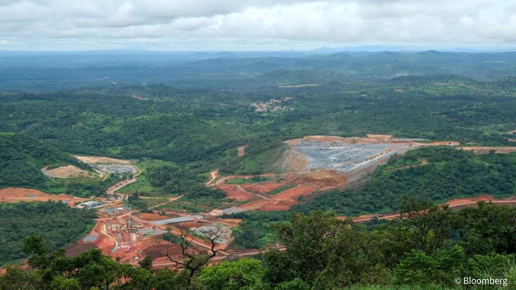 Simandou : 2,2 Mt de minerai de fer exportées en mai, une accélération historique