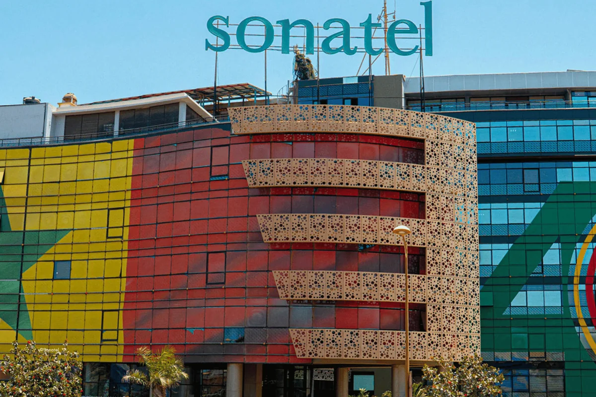 Sonatel franchit les 1000 milliards FCFA : record sous pression concurrentielle