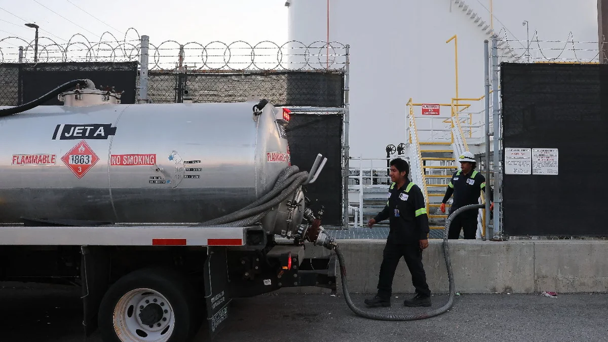 Ormuz et l'Afrique de l'Ouest : hydrocarbures et phosphate en première ligne