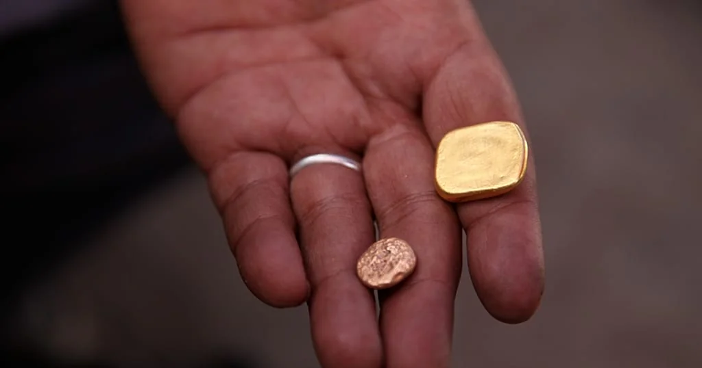 Au Mali, la régulation de l'or artisanal face à l'ampleur de la contrebande