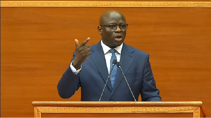 Sénégal : l’exécutif écarte une restructuration de la dette, parie sur un traitement interne