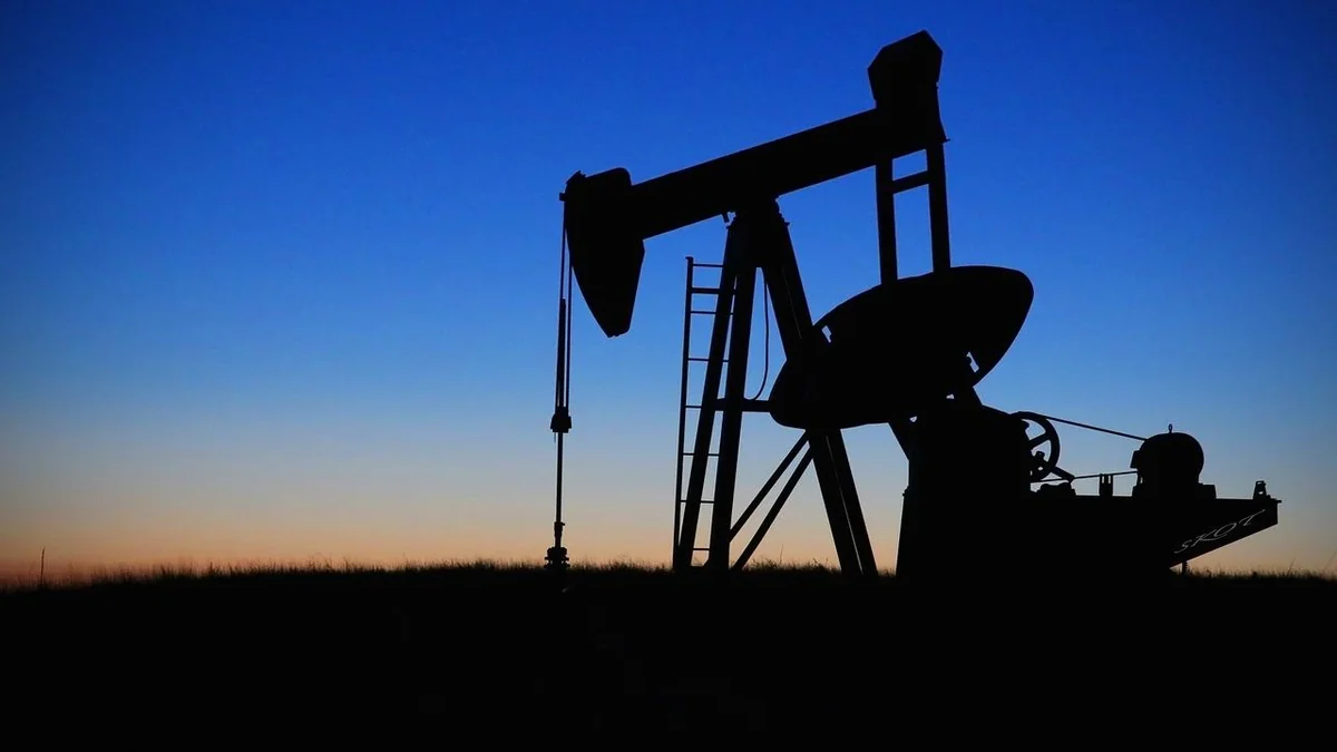 Effondrement du Brent : quel impact sur la souveraineté pétrolière du Sénégal ?