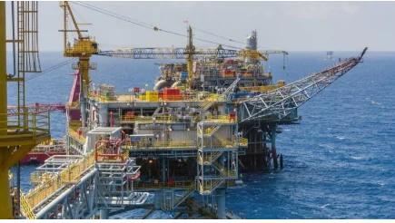 Sénégal : Sangomar et GTA accélèrent, la souveraineté énergétique en débat